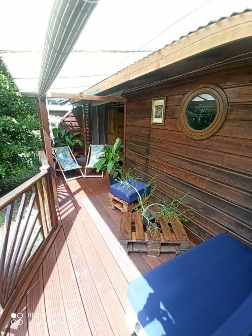 Ti-Case Appartement Jacuzzi A 100M De La Plage 상트루스 외부 사진